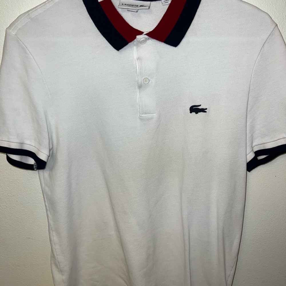 Mens medium sized Lacoste polo almost new only worn a few times